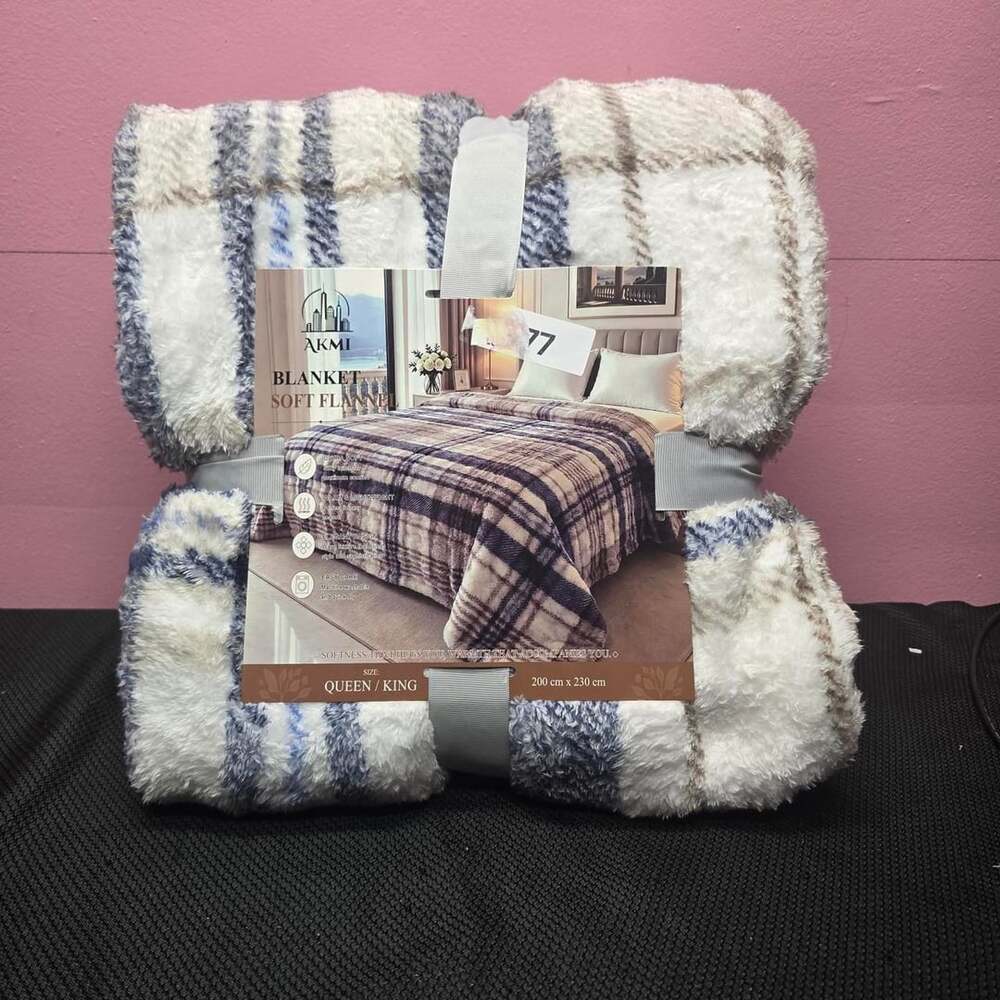 AKMI Soft Flannel Blanket Queen/King Plaid